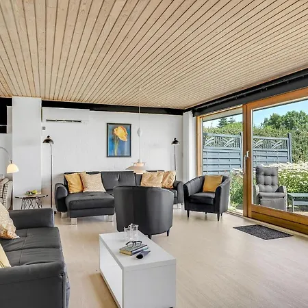 Dom wakacyjny 3 Bedroom Cozy In Frorup