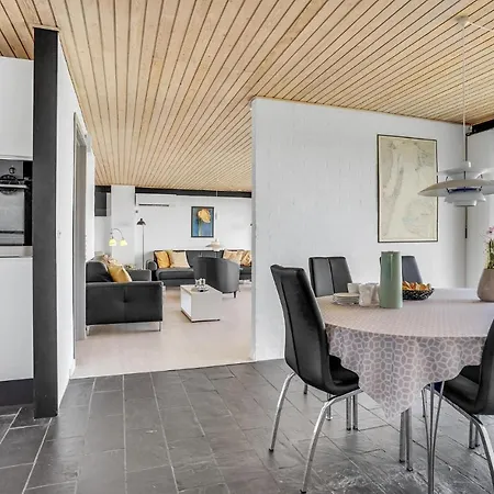 3 Bedroom Cozy In Σπίτι διακοπών Frorup