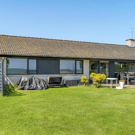 Dom wakacyjny 3 Bedroom Cozy In Frorup