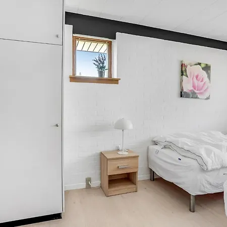 Dom wakacyjny 3 Bedroom Cozy In Frorup