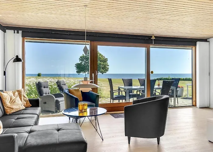 3 Bedroom Cozy In