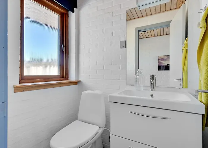 3 Bedroom Cozy In Feriehus Frorup